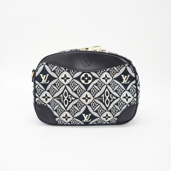 Louis Vuitton Coussin PM Shoulder Bag Lambskin Leather Black - Picture 4 of 11